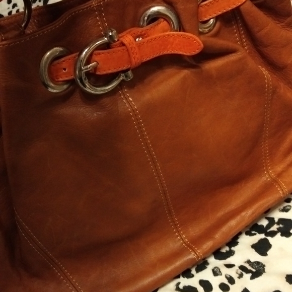 Iam selling a tote bag - Picture 3 of 8